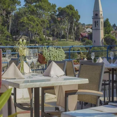 Punta In With Pools * Veli Lošinj