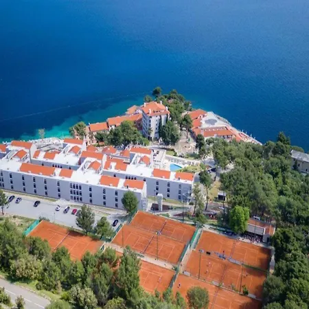 Appartement Punta In With Pools *